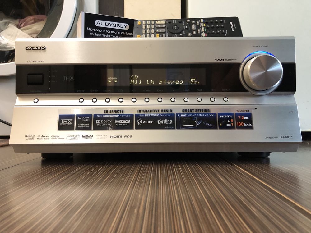 Onkyo TX-NR807 resiver