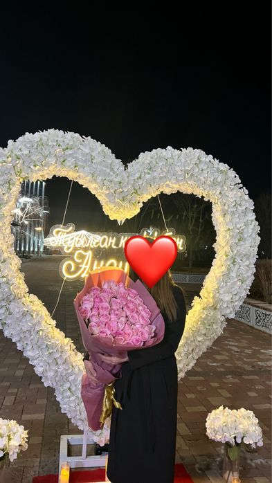 51 голландская роза длиной 90 см! Очень свежие, только что получила.