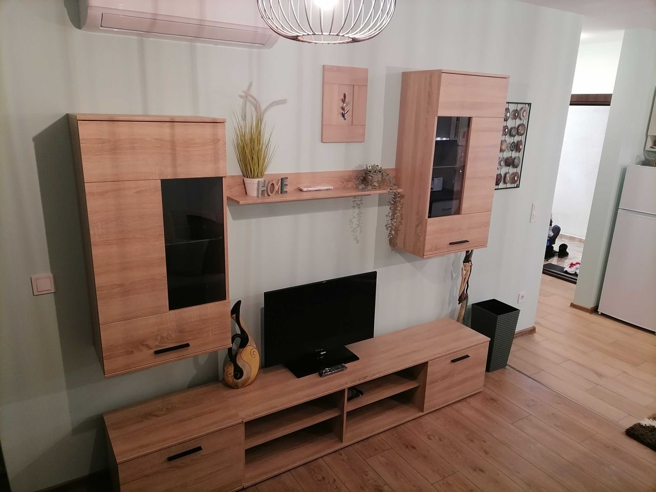 Дава се под наем Двустаен апартамент в Варна, Аспарухово - 42 кв.м за 408 € - Снимка #2