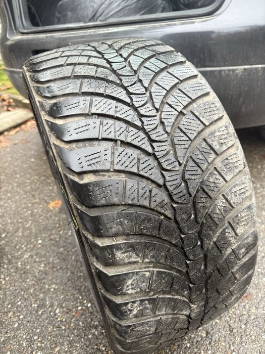 Cauciucuri iarna 255/35 r18