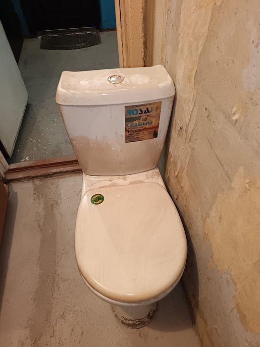 Продам унитаз б.у и раковина