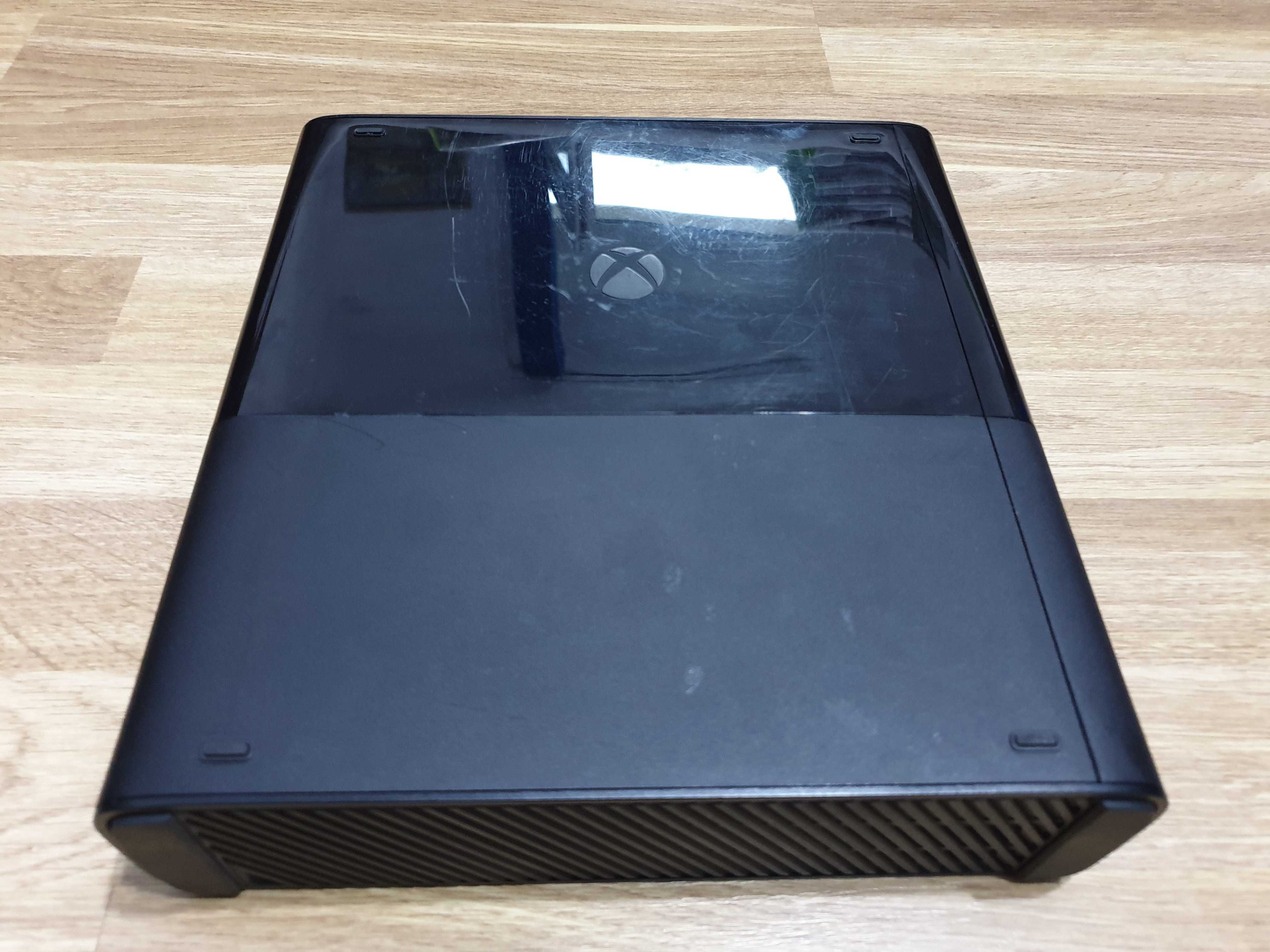 XBOX 360 E 500 GB