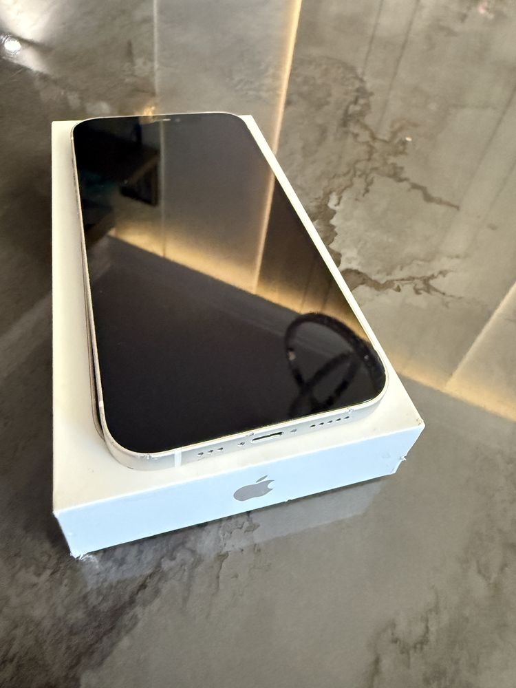 iPhone 12 128GB White