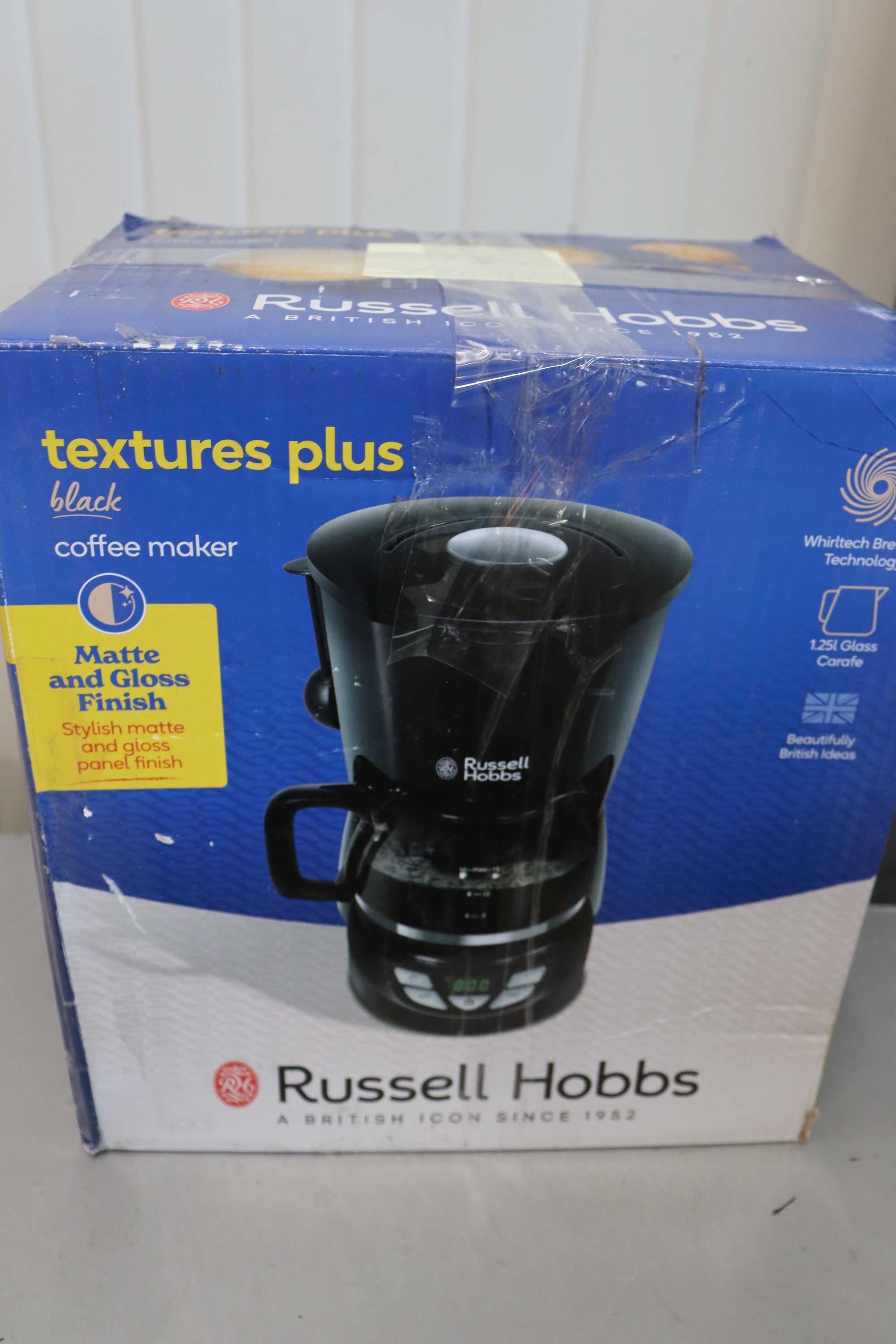 Кафе машина Russell Hobbs Textures plus