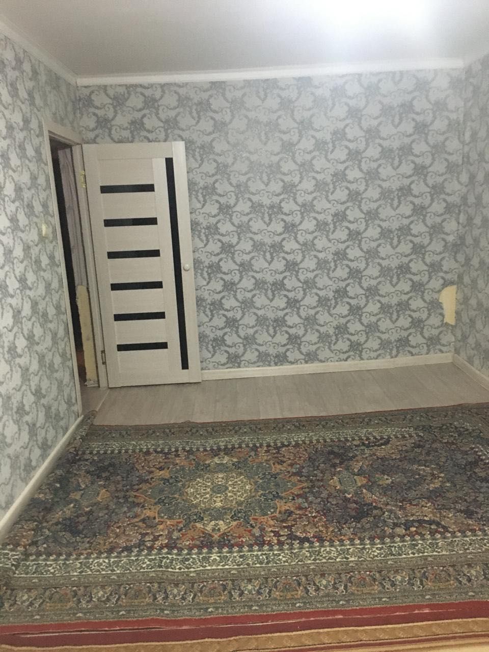 3мкр нан  ұзақ мерзімге 2бөлмелі пәтер жалданады