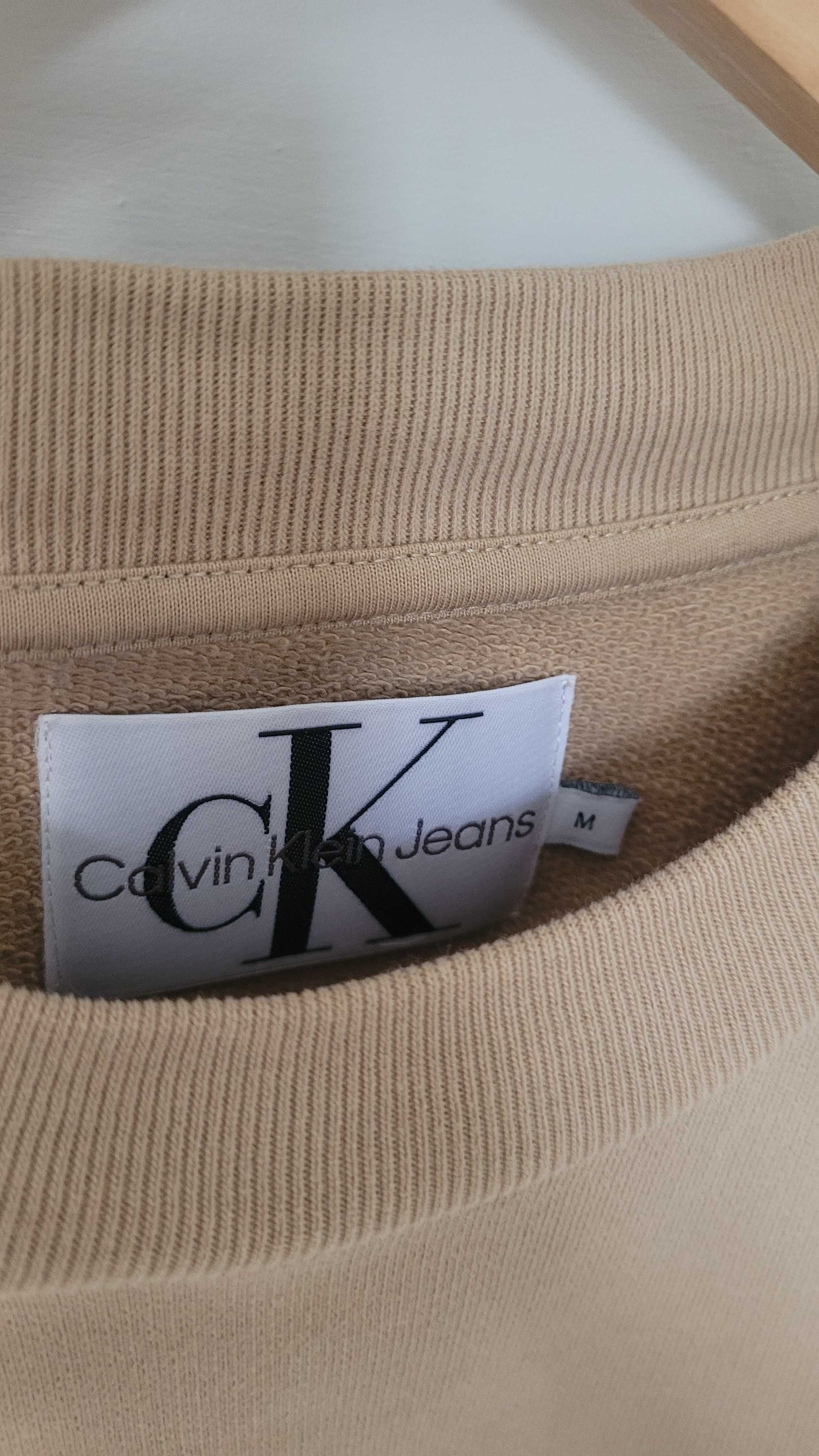 Дамски оригинален  памучен суичър Calvin Klein Jeans