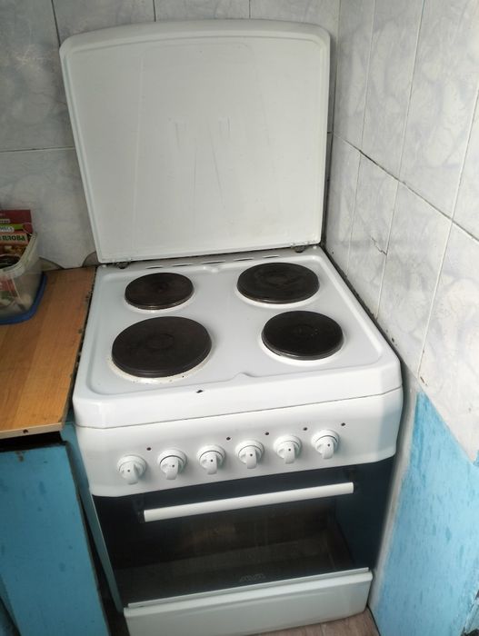 Продам электро плиту