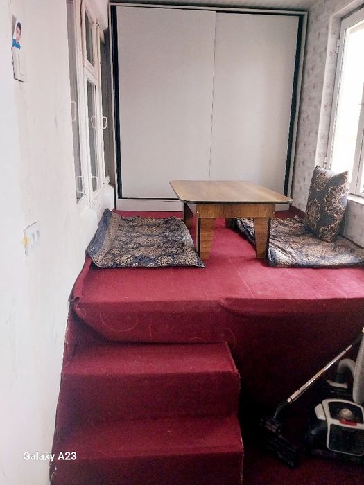 Chirchiq 8mk uy sotiladi.