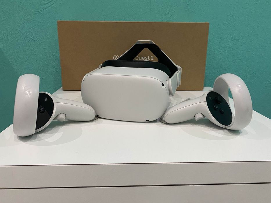 Oculus/Meta Quest 2 VR + Headstrap confortabil, stare perfectă