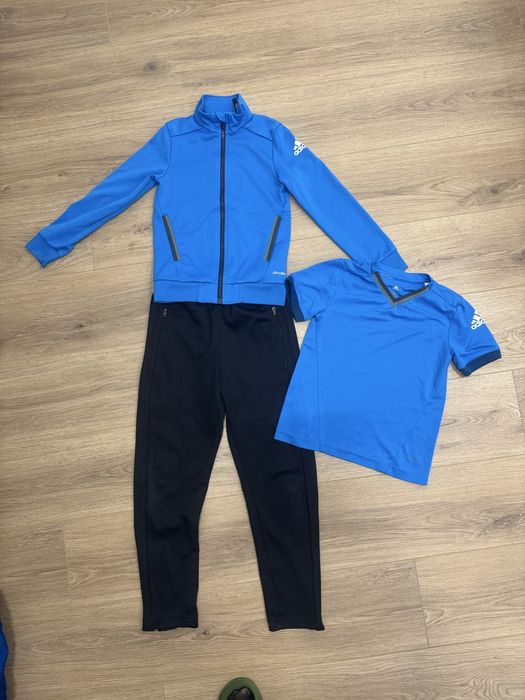 Спортни детски екипи