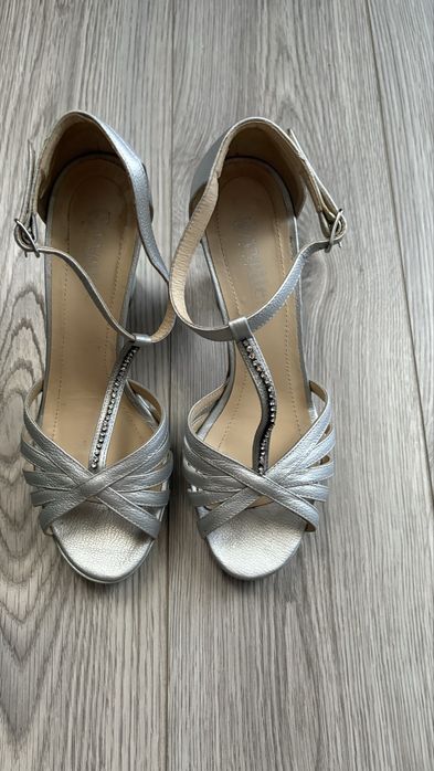 Sandale de mireasa din piele