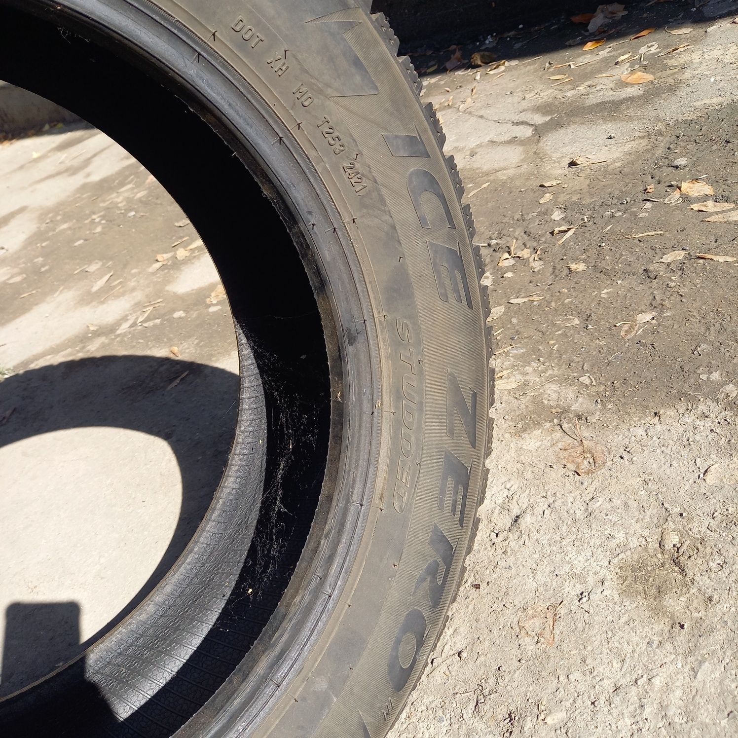 Pirelli 185/65 R15 шипы 4 шт