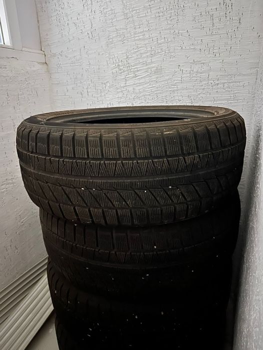 Продается шины 235/50/19