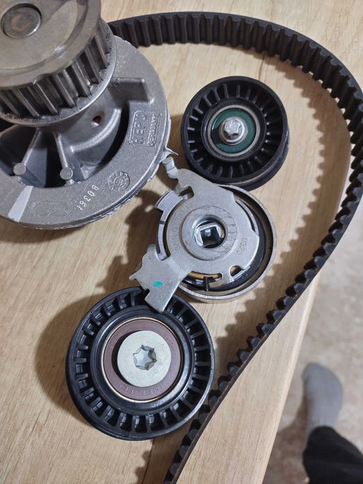 Ангренажен комплект Опел Астра