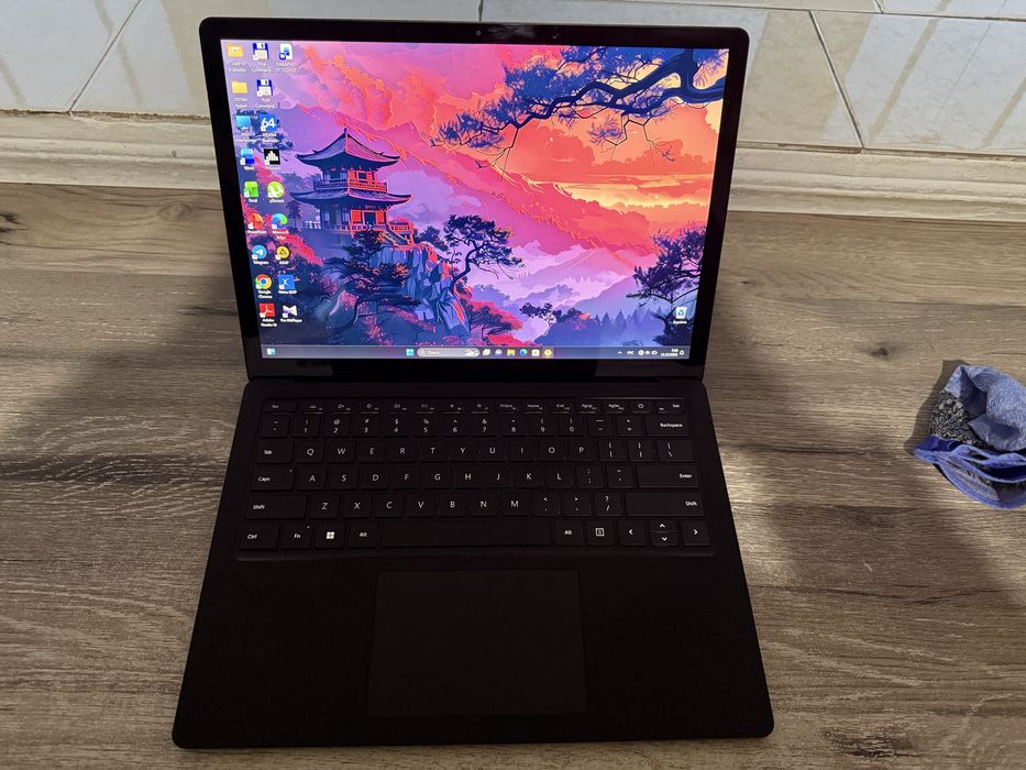 Noutbuk Microsoft Surface laptop 4