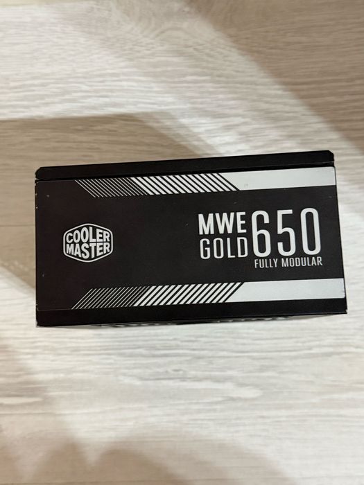 Sursa gold plus 80 modulara Cool Master