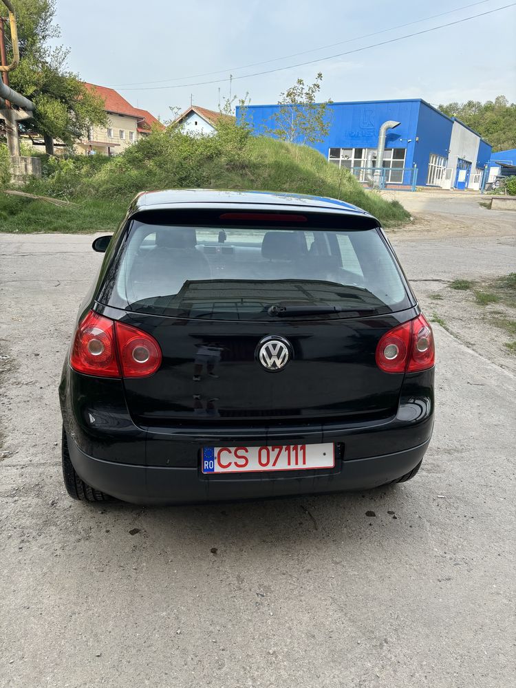 Vand Golf 5  Stare Buna  1.4 benzina / Schimb cu 4X4