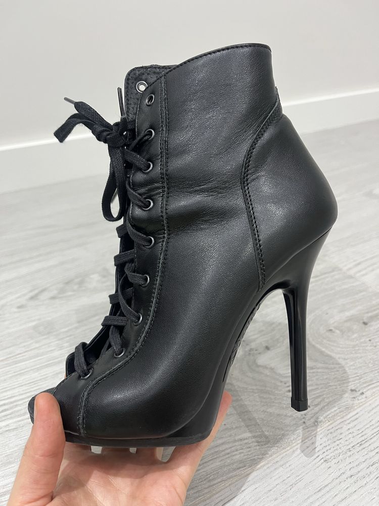 Обувь для high heels. Ботильоны. Хилсы