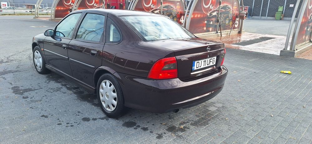 mercedes  c200 cu gpl si vectra b
