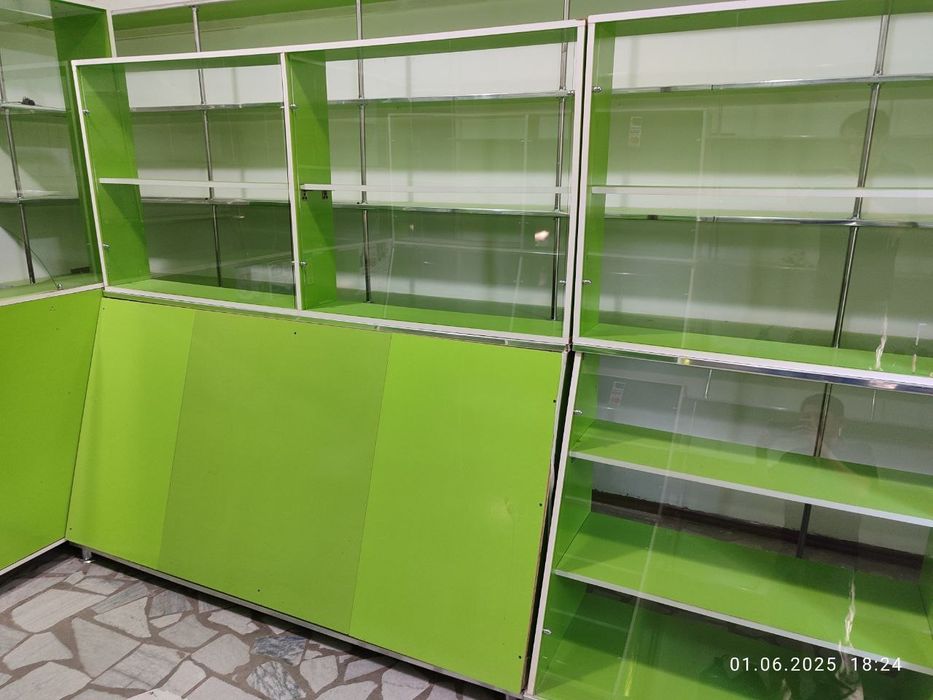Vitrina , Stellaj , savdo uskunalari srochno sotiladi