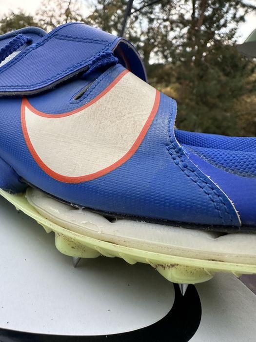 Nike air шпайкове за дълъг скок