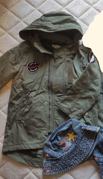 Куртка H&M для мальчика 5-6 лет