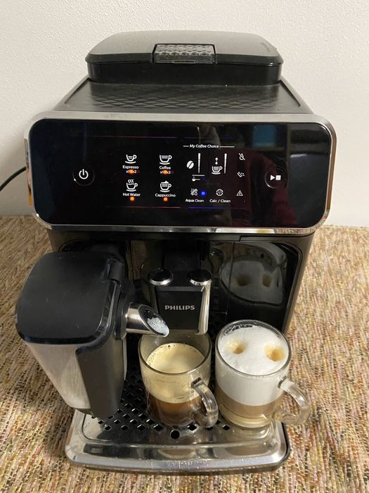 Espresor cafea Philips cu cana de lapte