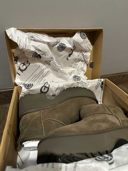 Оригинални дамски боти UGG №39