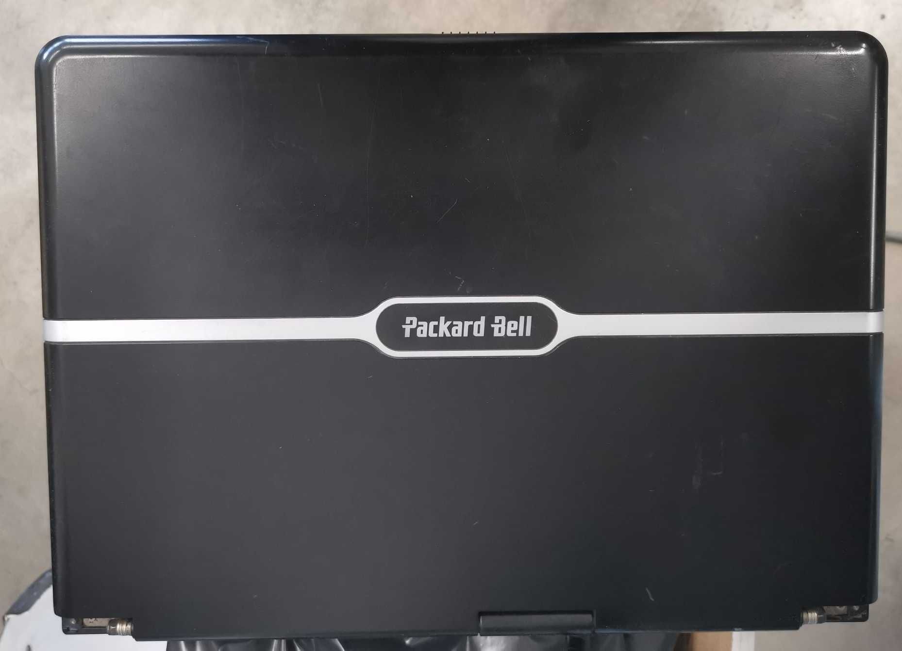Продавам лаптоп Packard Bell