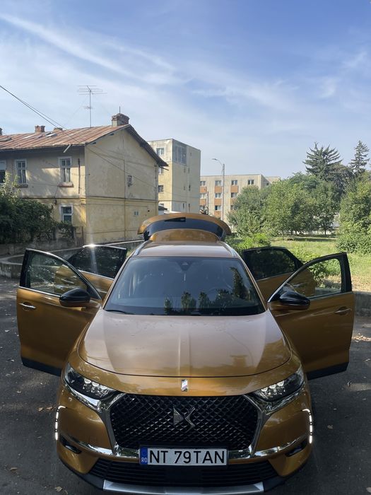 DS Automobiles DS 7 Crossback RIVOLI 4x4 Plug-in Hybrid 300HP