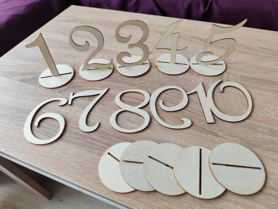 Цифри за номериране на маса с поставки 1 - 20 за парти сватба събитие