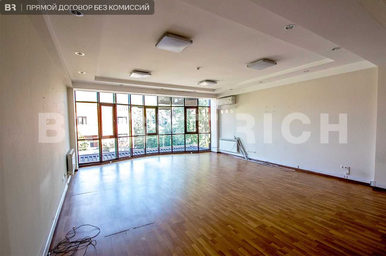 Аренда офиса 1700м², отдельно стоящее здание в центре города