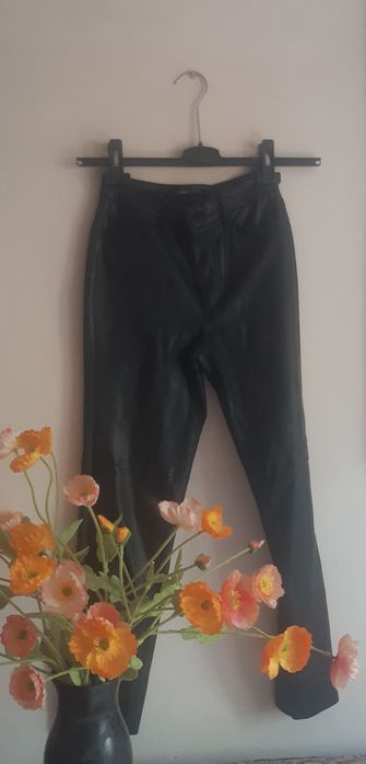 Pantaloni piele ecologica Only 32-34