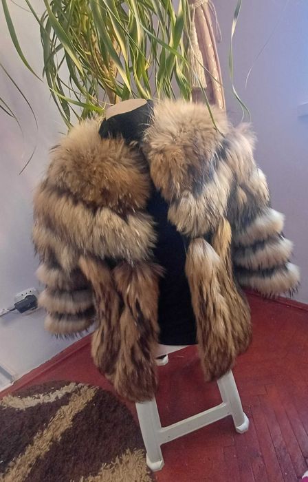 Vand haina de blana naturala de lux