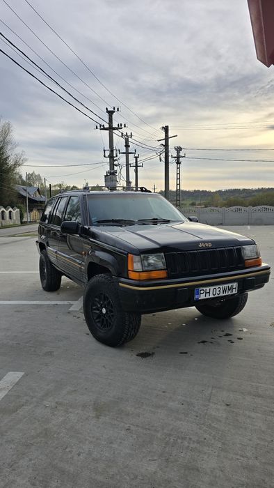 Jeep Grand Cherokee ZJ 5.2 V8