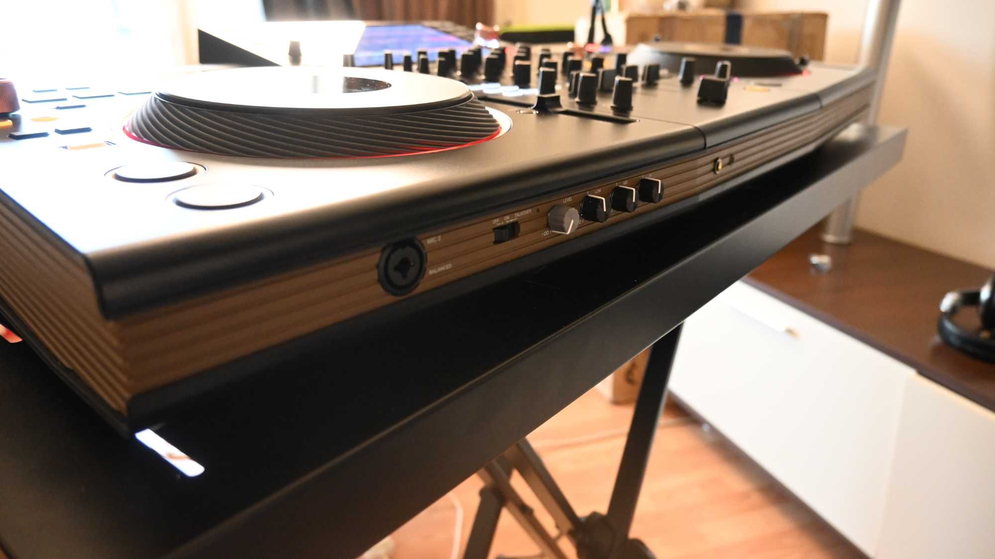 Opus Quad + Decksaver + Hard Case UDG + Garantie