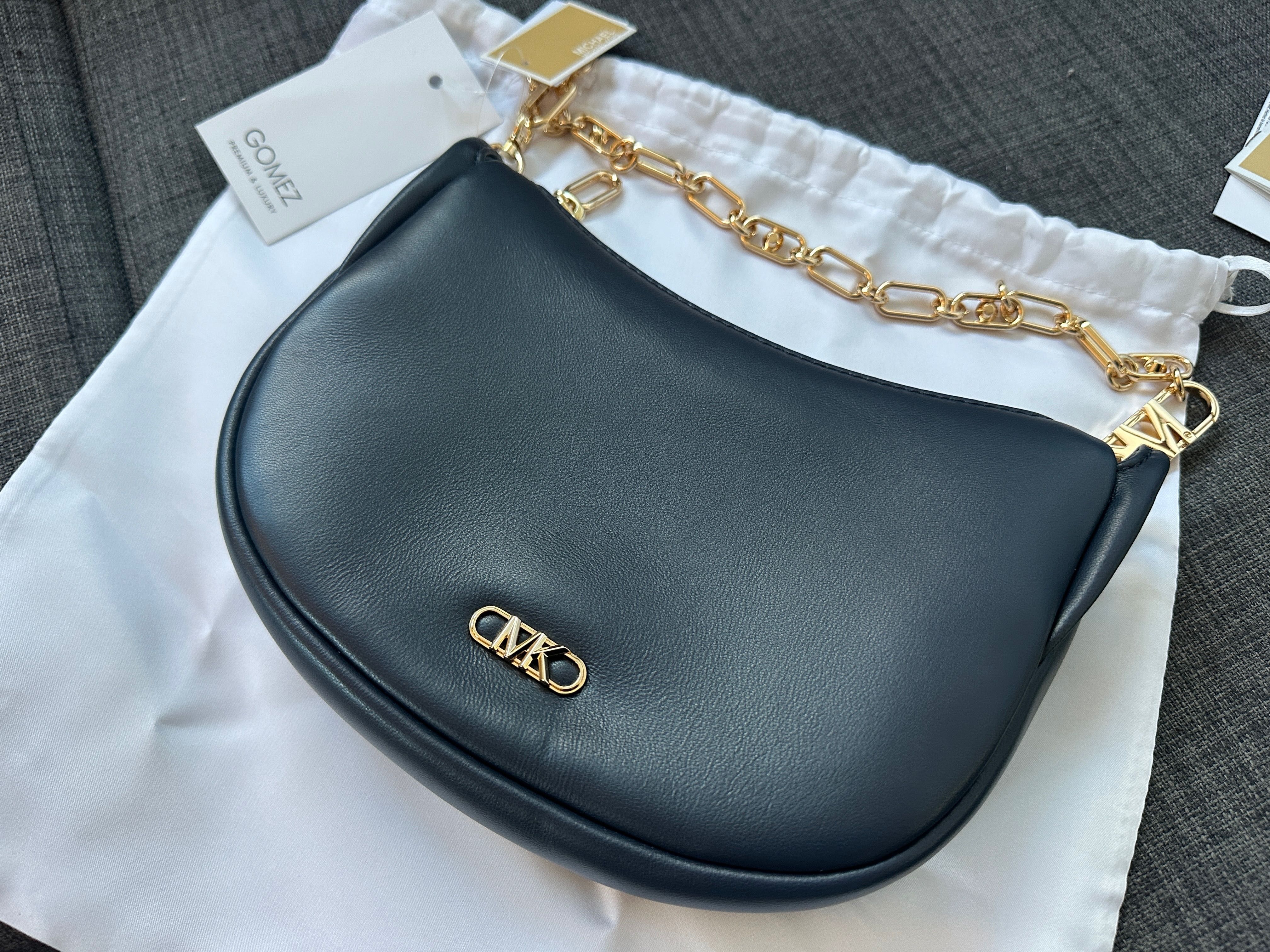 Чанта на Michael kors чисто нова кожена