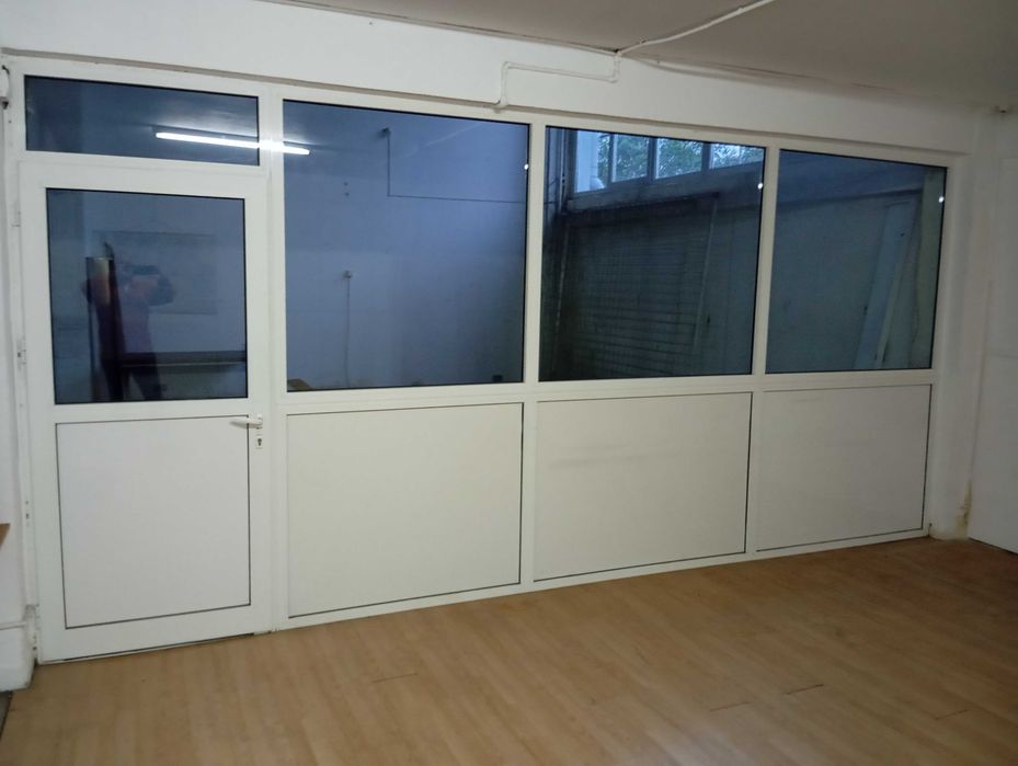 Panou termopan aluminiu 5.3 x 2.48m cu usa, stare f buna