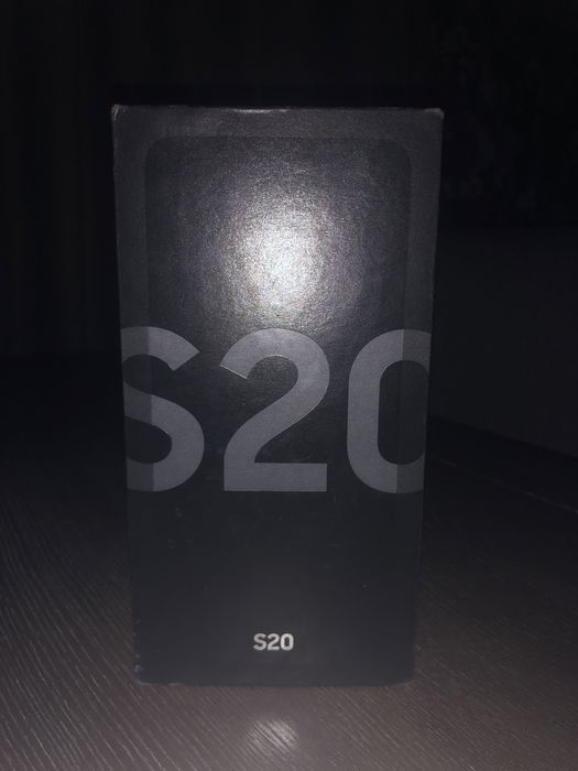 Продам samsung s20 128 gb