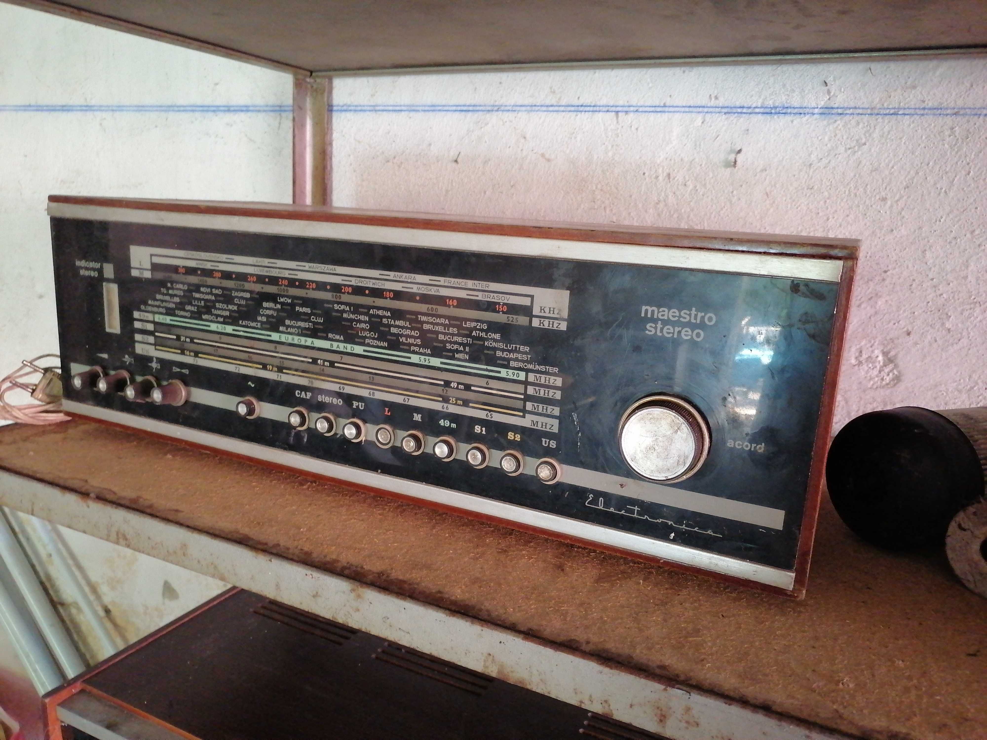 Radio maestro stereo