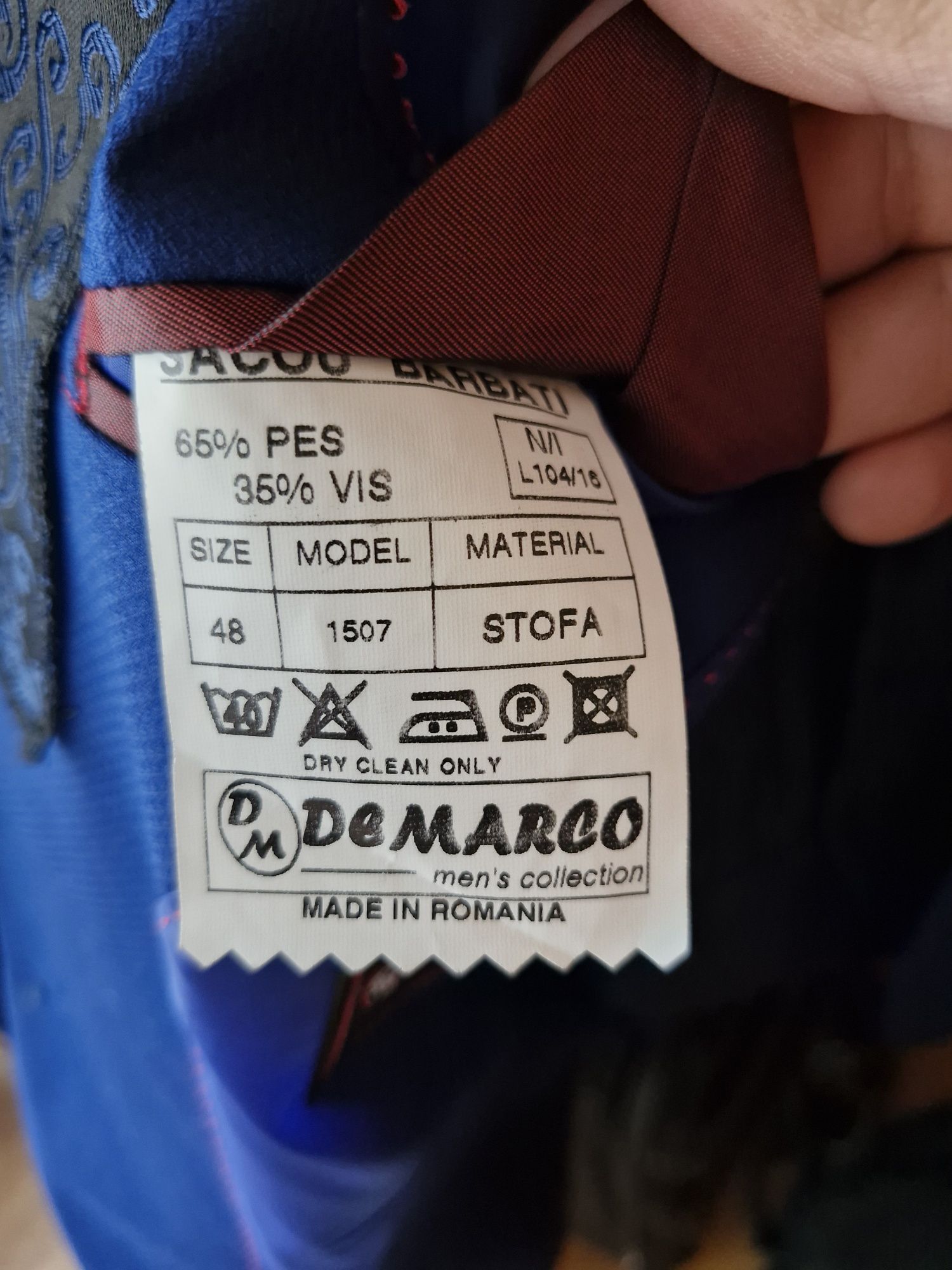 Costum bărbătesc bleumarin mărimea 48 din stofă