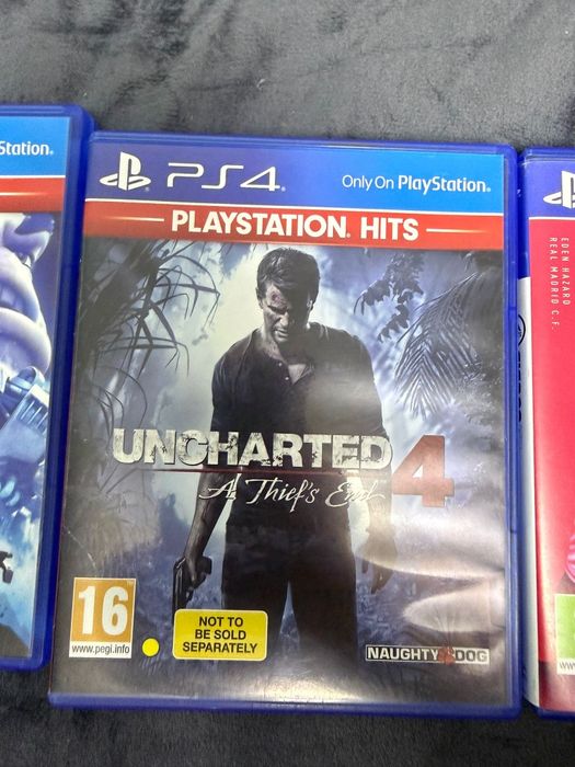 Vând PS 4 1tb merge bine