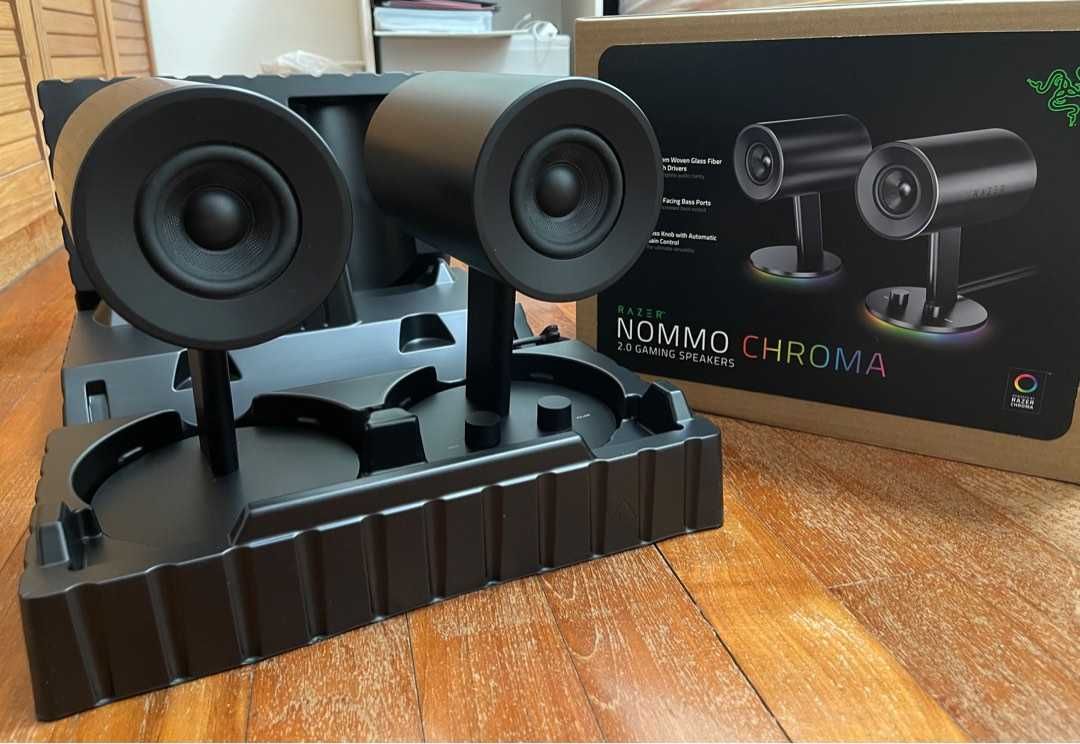 Razer Nommo Chroma (Широкополосные игровые аудиоколонки 2.0 для ПК)