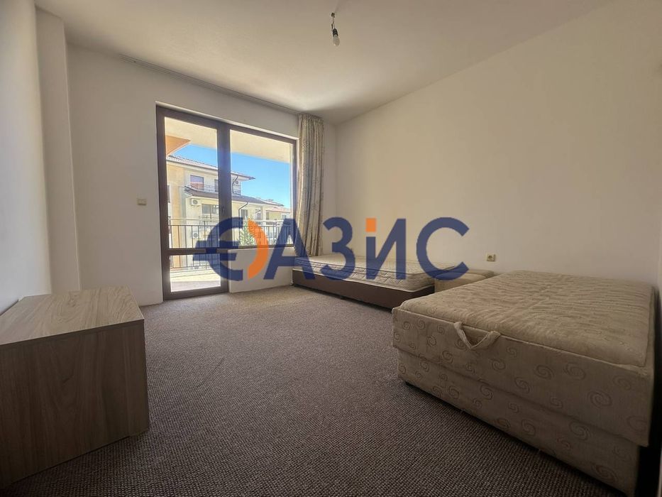 Продава се Двустаен апартамент в с. Кошарица, Област Бургас - 68 кв.м за 884 €/кв.м - Снимка #2