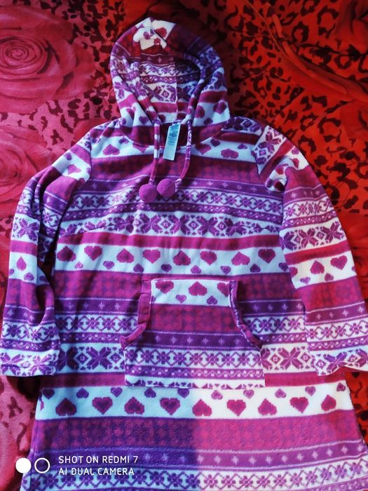 Продам  женскую толстовку