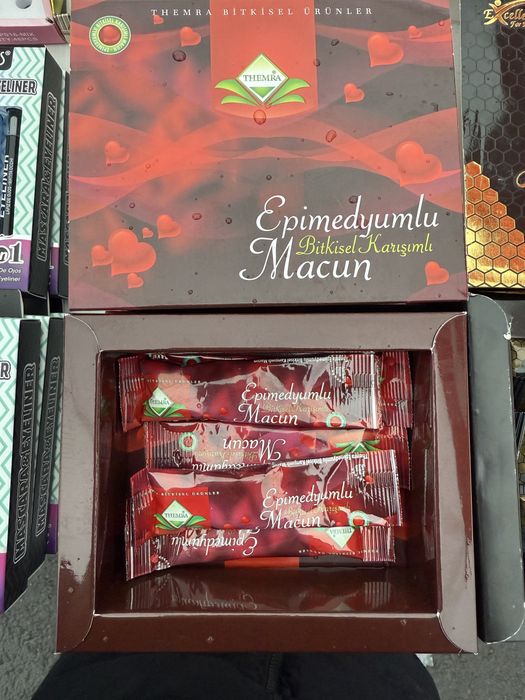 Cutie plicuri magiun