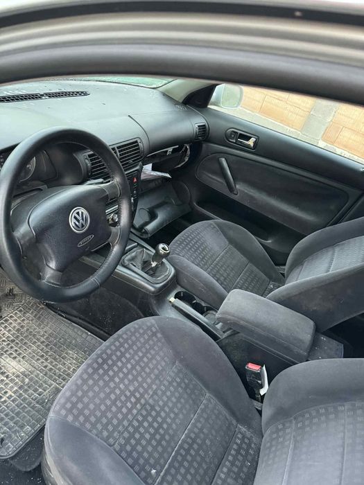Vând Passat b5.5 1,6 benzină