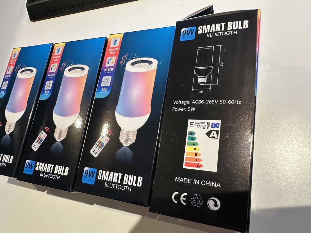 Bec Led RGB 9w / 16 Culori,  Bluetooth, Muzica, Telecomanda 24 Taste