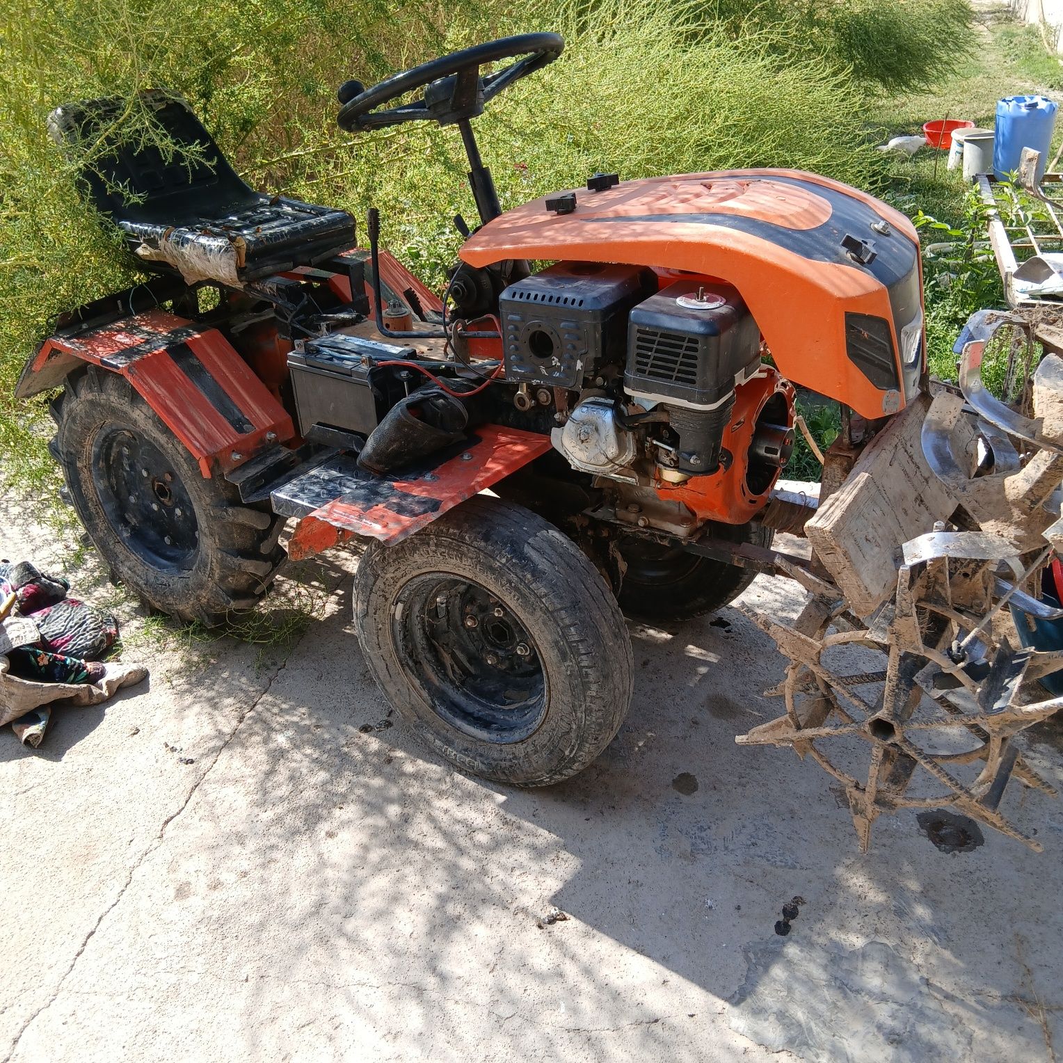 Mini traktor  moto kultuvator garantya