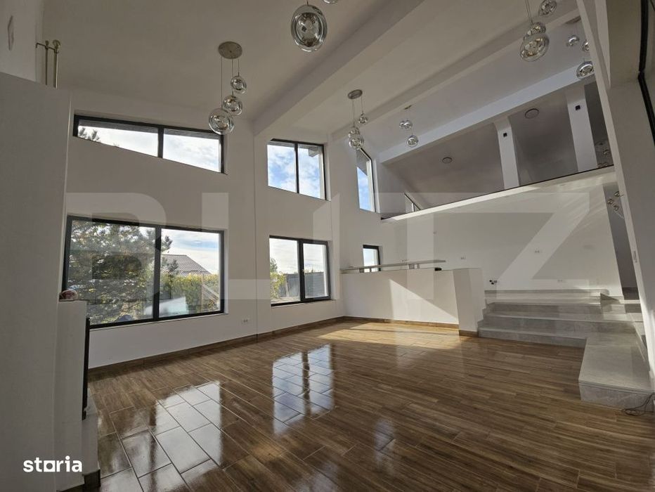 Vila superba, 4 camere, in zona Hlincea